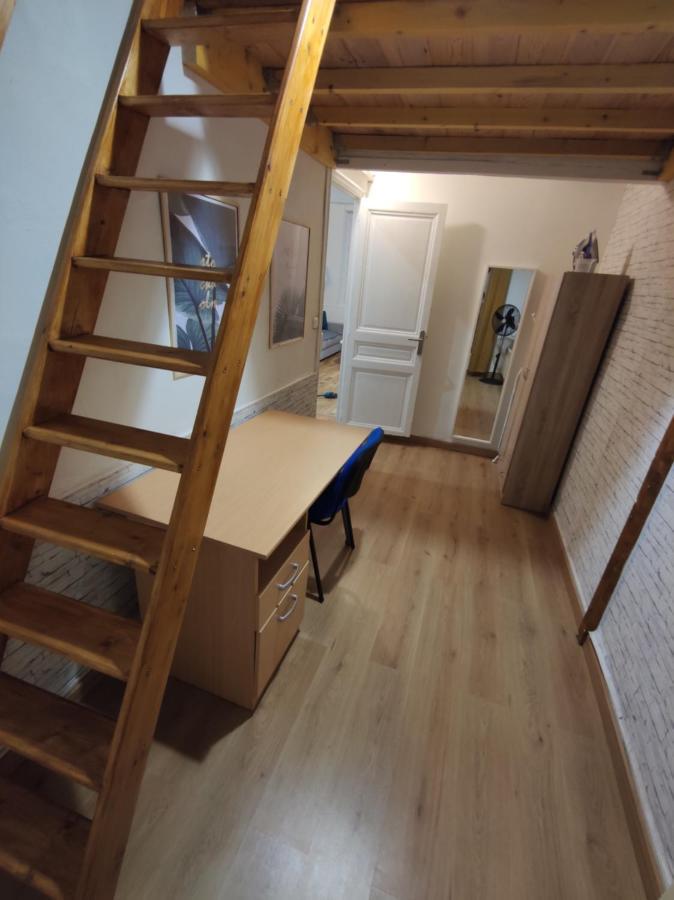 شقة Joli T2 Proche Vieux-Port, Terrasses Du Port Et Metro Joliette مارسيليا المظهر الخارجي الصورة